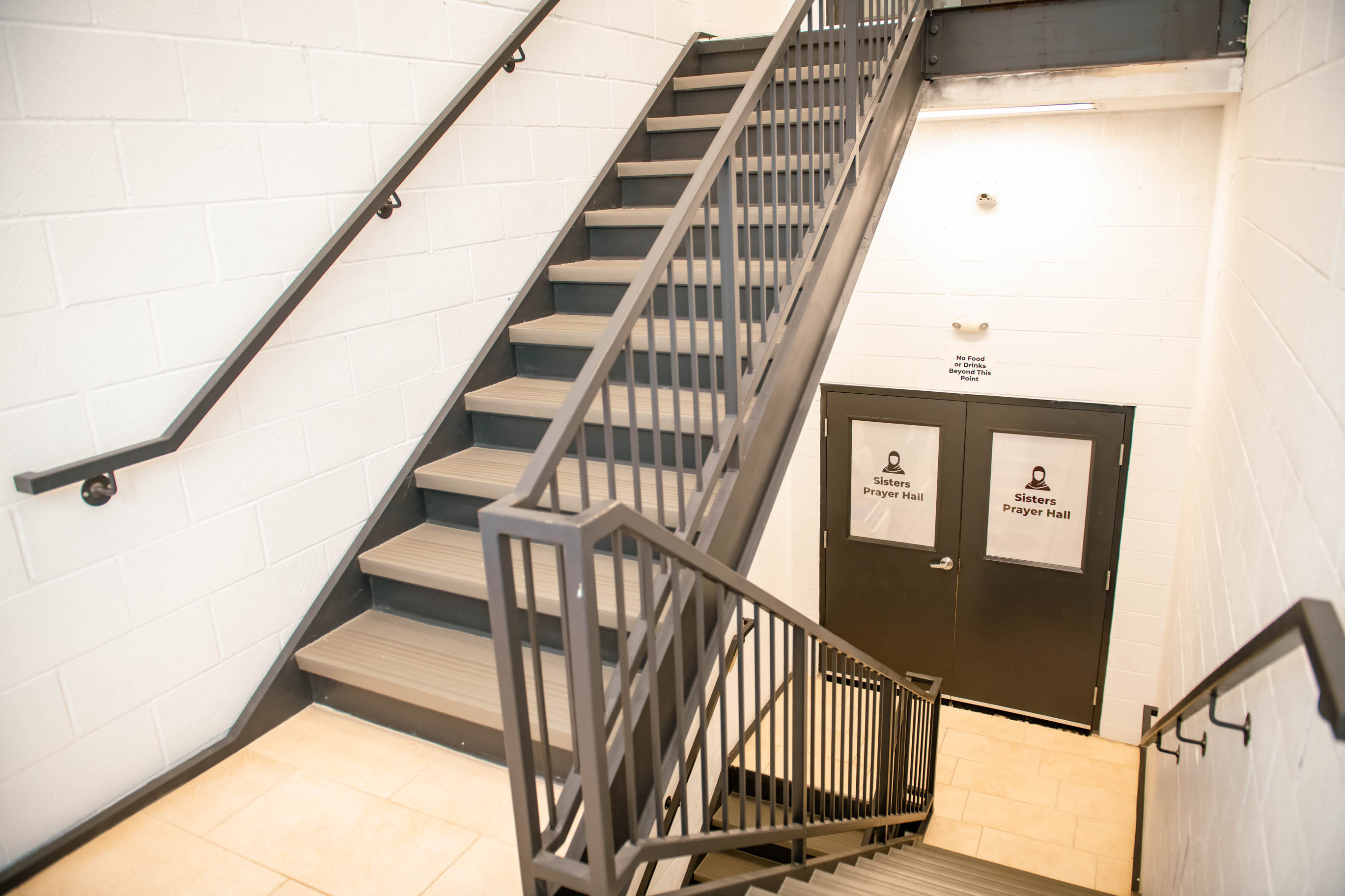 Barrie Mosque community moment DSC 6419